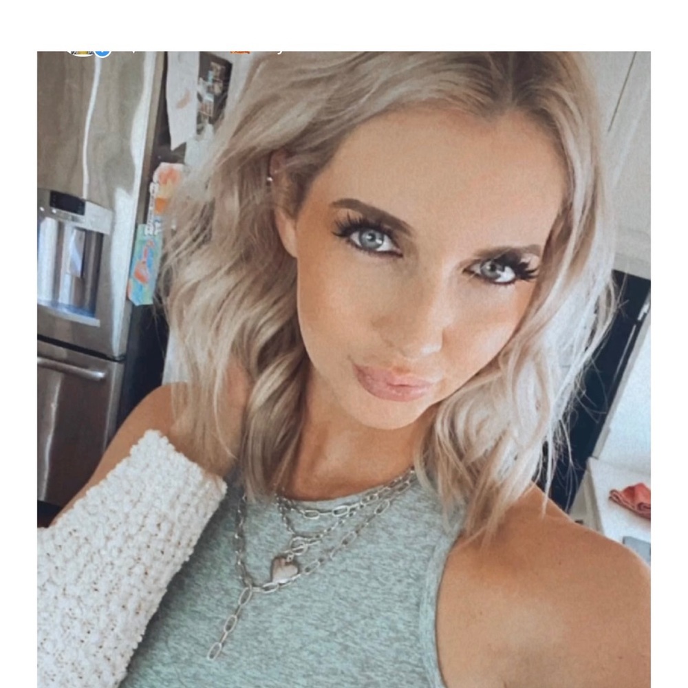 Meet your Posher, Amber